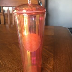 Spring 2020 🧡 Iridescent Dome Top Venti Tumbler